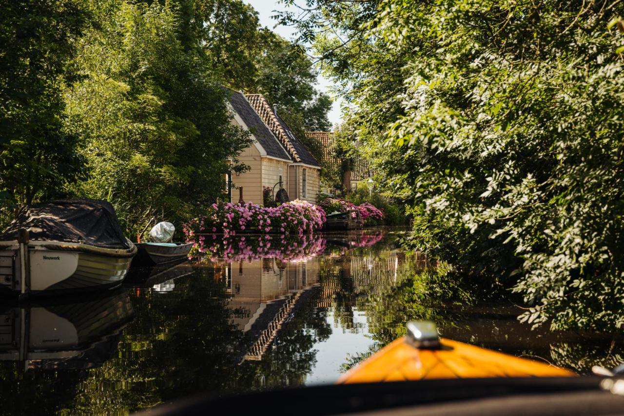 Inn On The Lake Broek in Waterland Exteriör bild